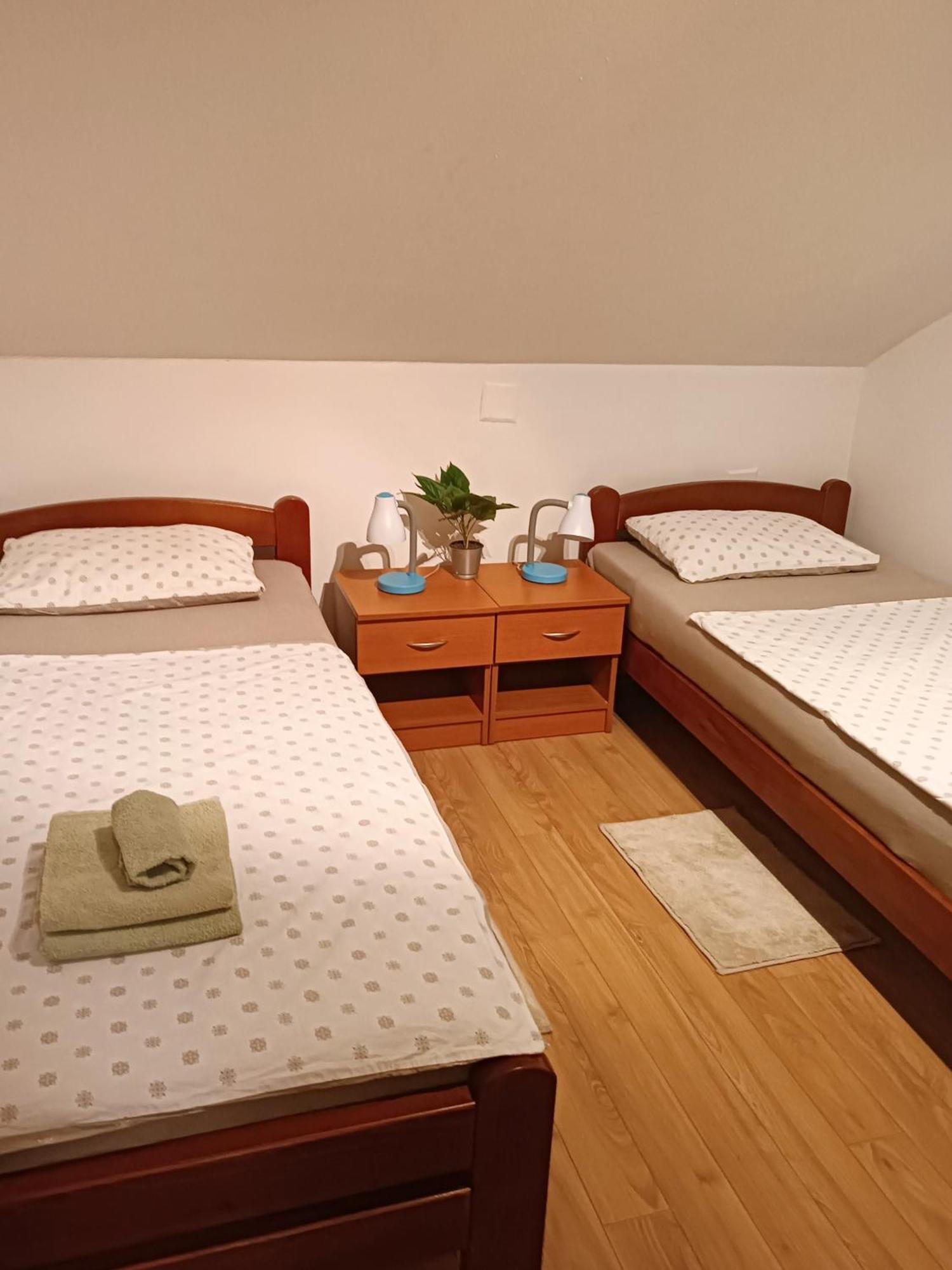 Apartment Rea Zabok A2-3km Kültér fotó